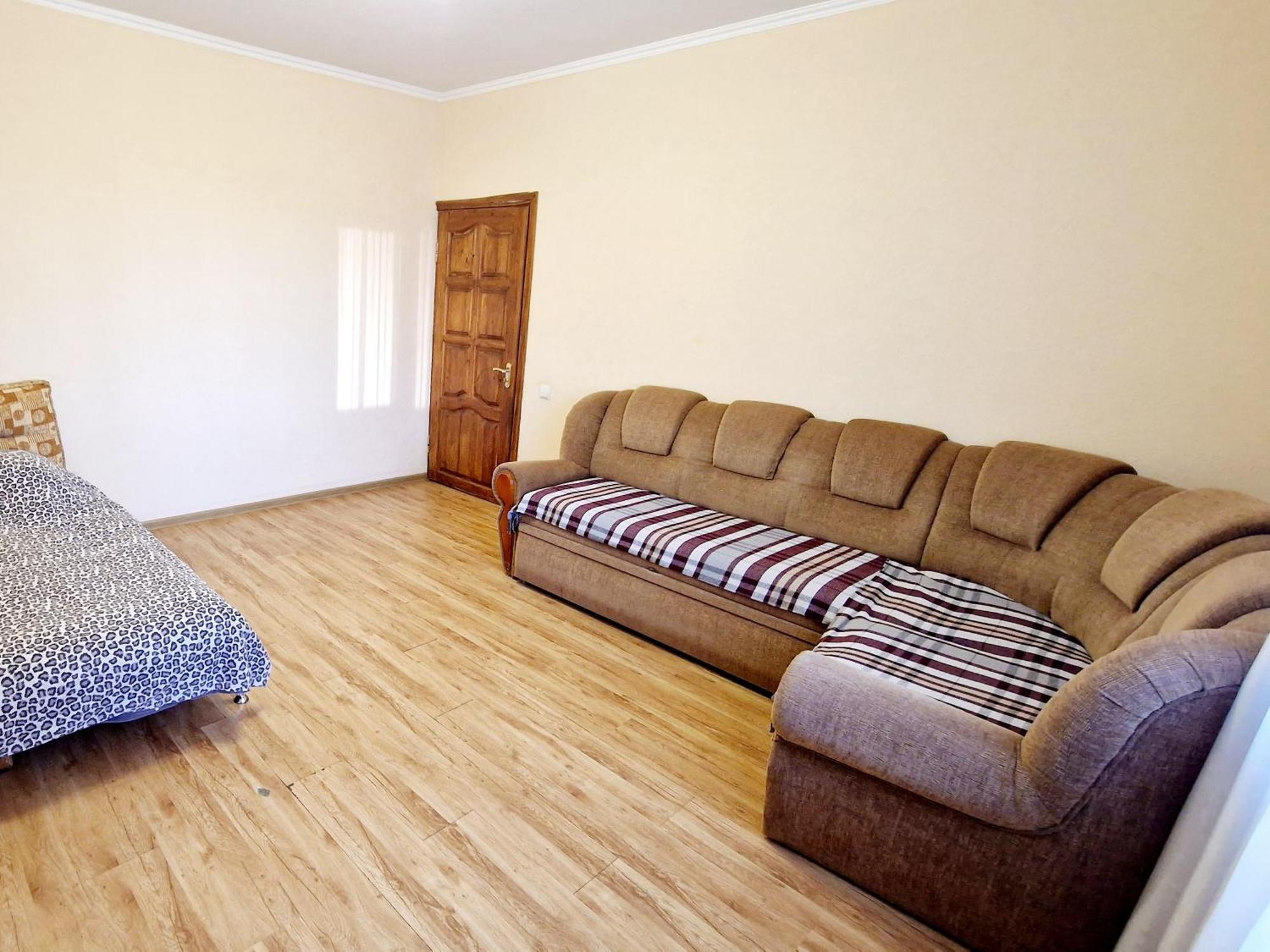 Apartment On Kravchuka, 11B Lutsʼk Екстериор снимка