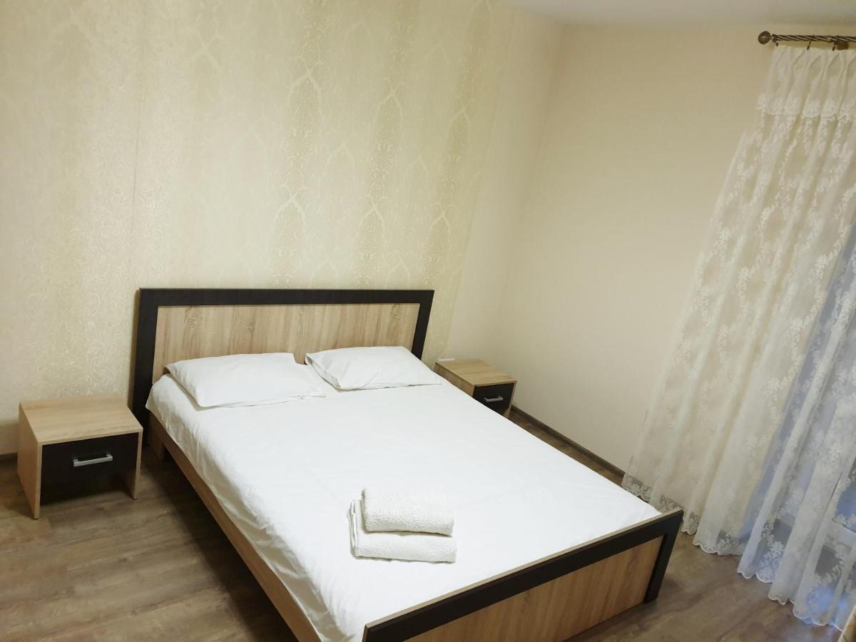Apartment On Kravchuka, 11B Lutsʼk Екстериор снимка